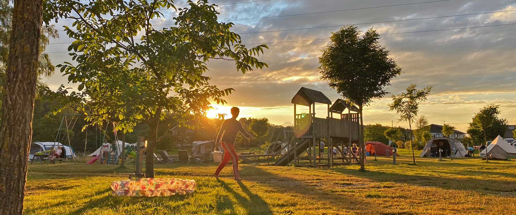 Camping Les Trexons Zonsondergang